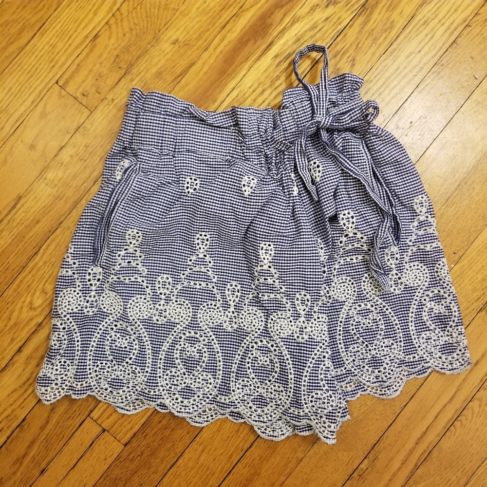 Zara lace detailed skort